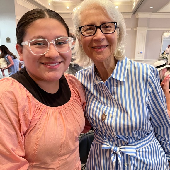 Meet the poshmark - Picture 2 of 5